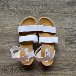 Steve Madden | White Strap Platform Sandal